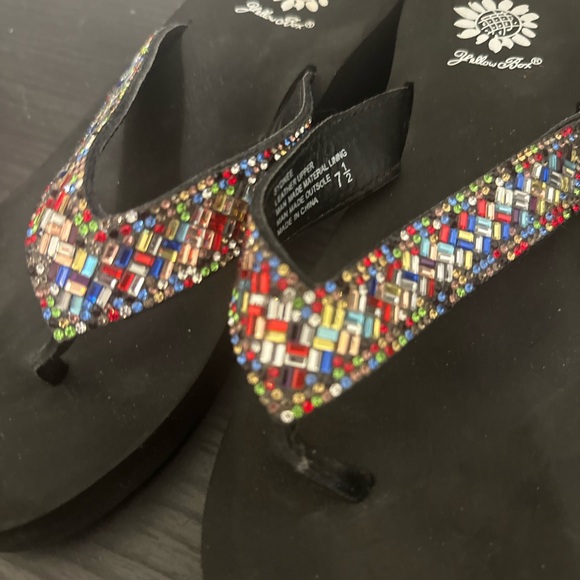 🛍️Yellow Box Multicolor Beaded Black Wedge Sandals - Picture 6 of 9